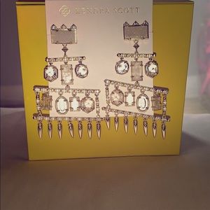 Kendra Scott Emmylou Statement Earrings